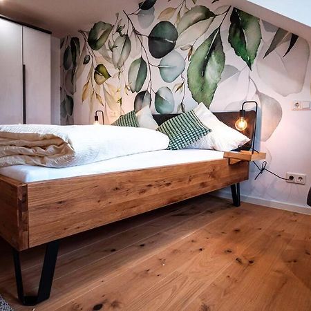 Neue Fewo Mit Schlossblick - Urlaub Im Wein- Und Ferienort Bekond ภายนอก รูปภาพ